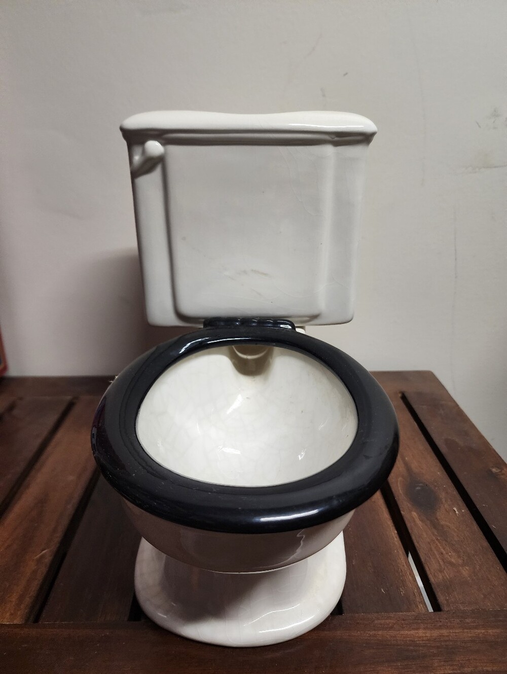 Novelty Toilet Paper Holder Tissue Roll..circa 2005…it Actually Holds TP !!!